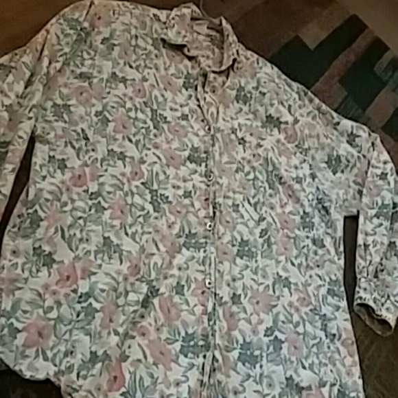 Vintage button-down blouse long sleeves - Picture 3 of 6